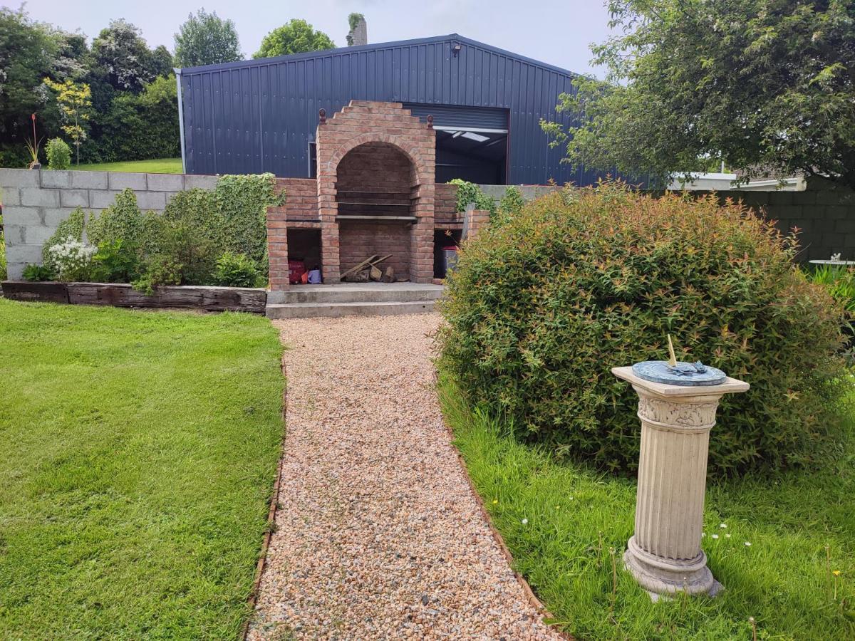 Tower View Lodge Ennis Exteriör bild